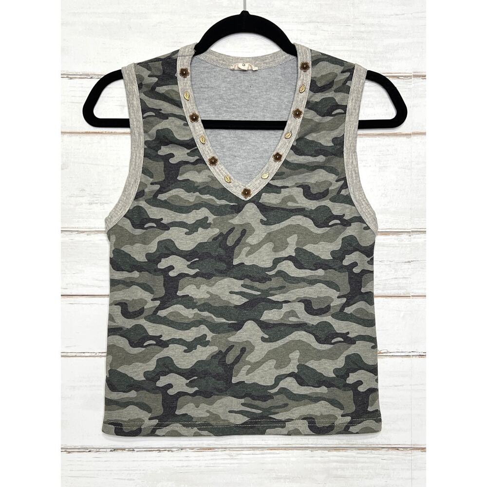 POL Camo Embellished V-Neck Sleeveless Tank Top Size Small